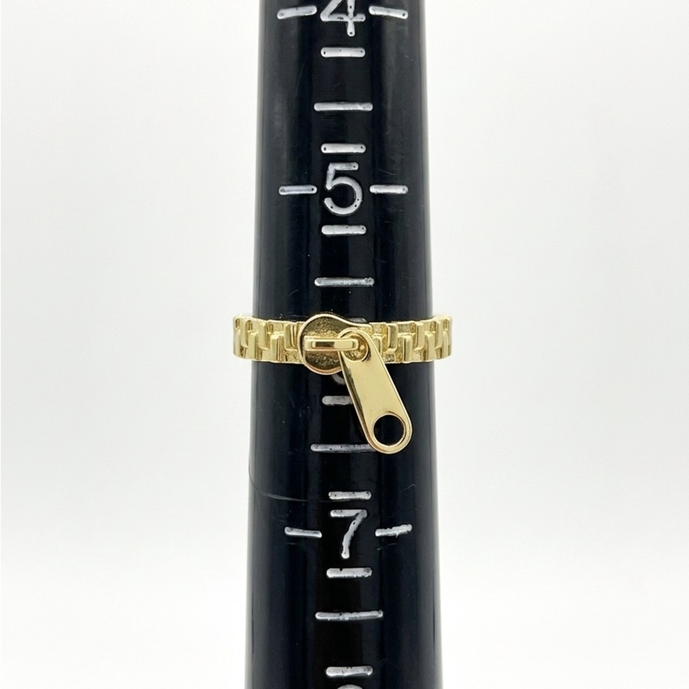 Melinda Maria Gold Zipper Pull Ring NEW - Size 6